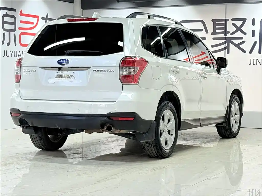 Subaru Forester 2014 2.5i Automatic Elite Edition фото 6