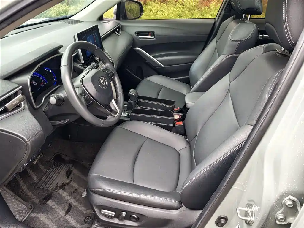 Toyota Corolla Cross 2022 2.0L Flagship Edition фото 17