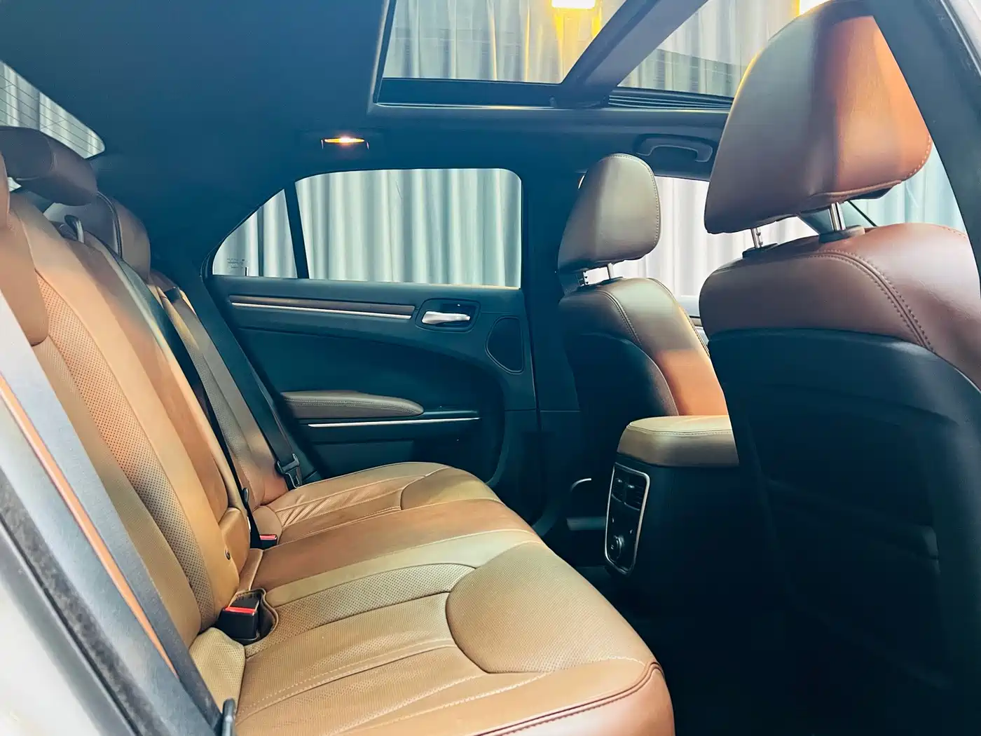 Chrysler 300C (Import) 2015 2014 3.0L Excellence Edition