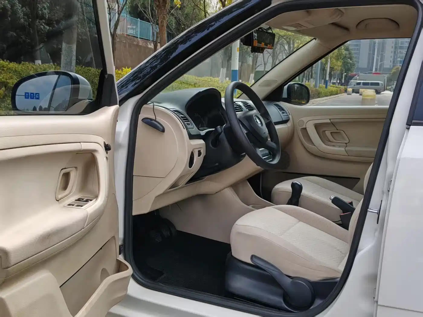 Škoda Fabia 2014 2014 1.4L Manual Crystal Edition