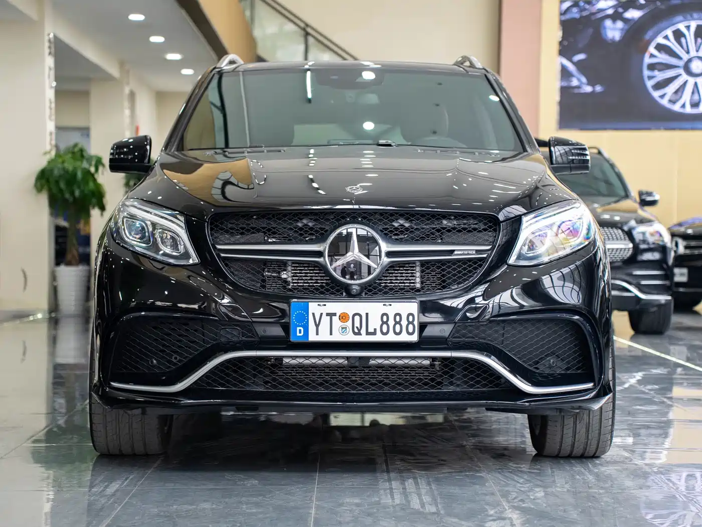 Mercedes-Benz GLE AMG 2015 AMG GLE 63 4MATIC фото 5