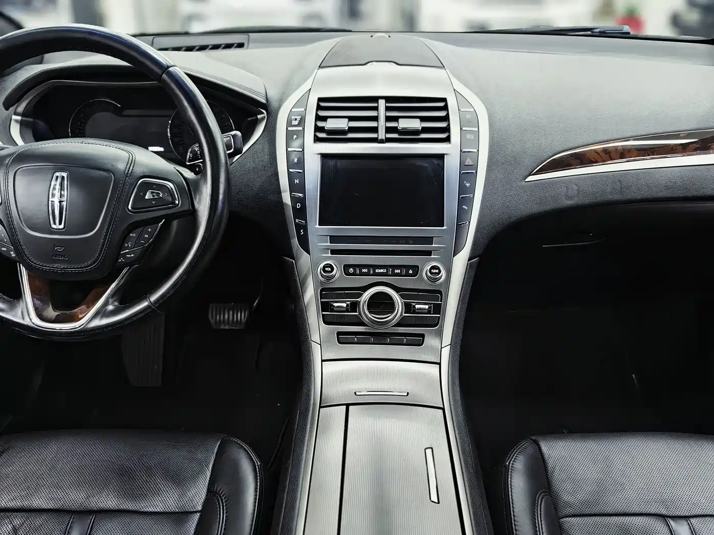 صورة 6 - Lincoln MKZ