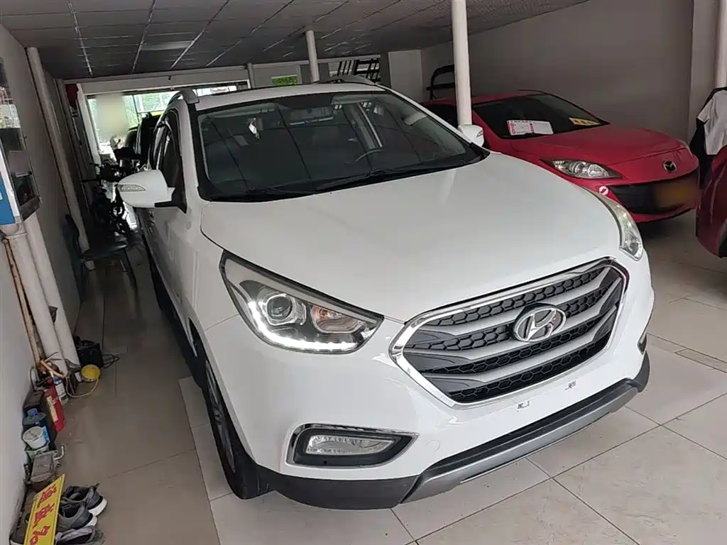 Hyundai Beijing Hyundai ix35 2015 2.0L Automatic 2WD Smart Type China IV фото 4