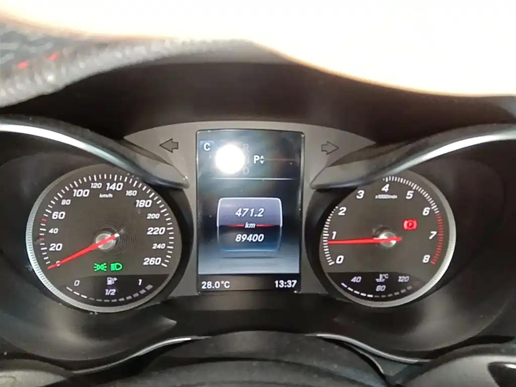 Mercedes-Benz GLC 2017 GLC 260 4MATIC Luxury фото 12
