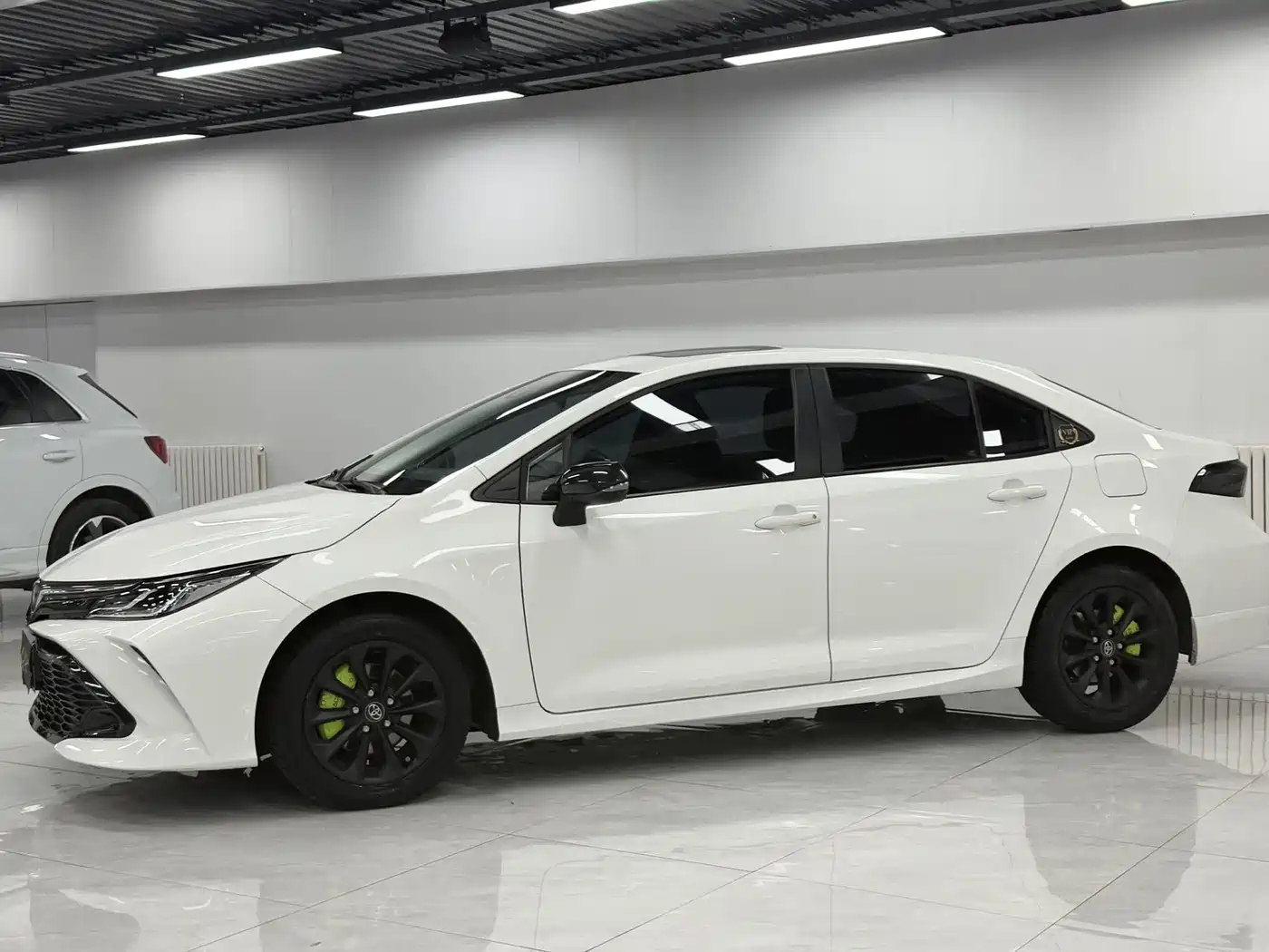 Toyota Corolla 2021 TNGA 1.5L CVT GR SPORT Edition фото 3