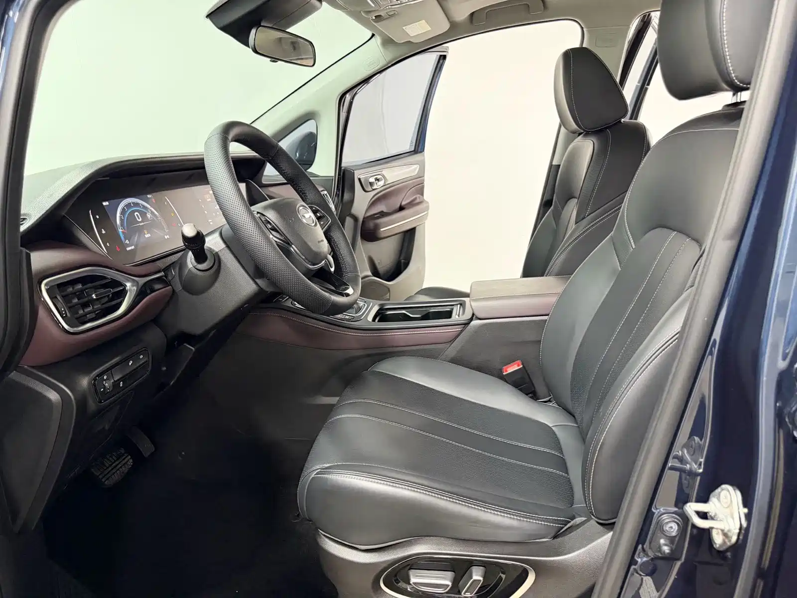 Фото 7 - GAC Trumpchi Trumpchi M6