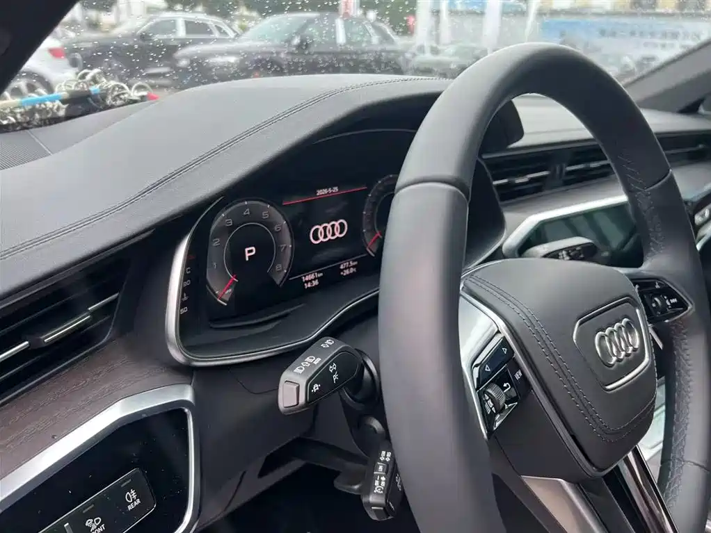 Audi A6L 2025 40 TFSI Luxury Sport фото 7