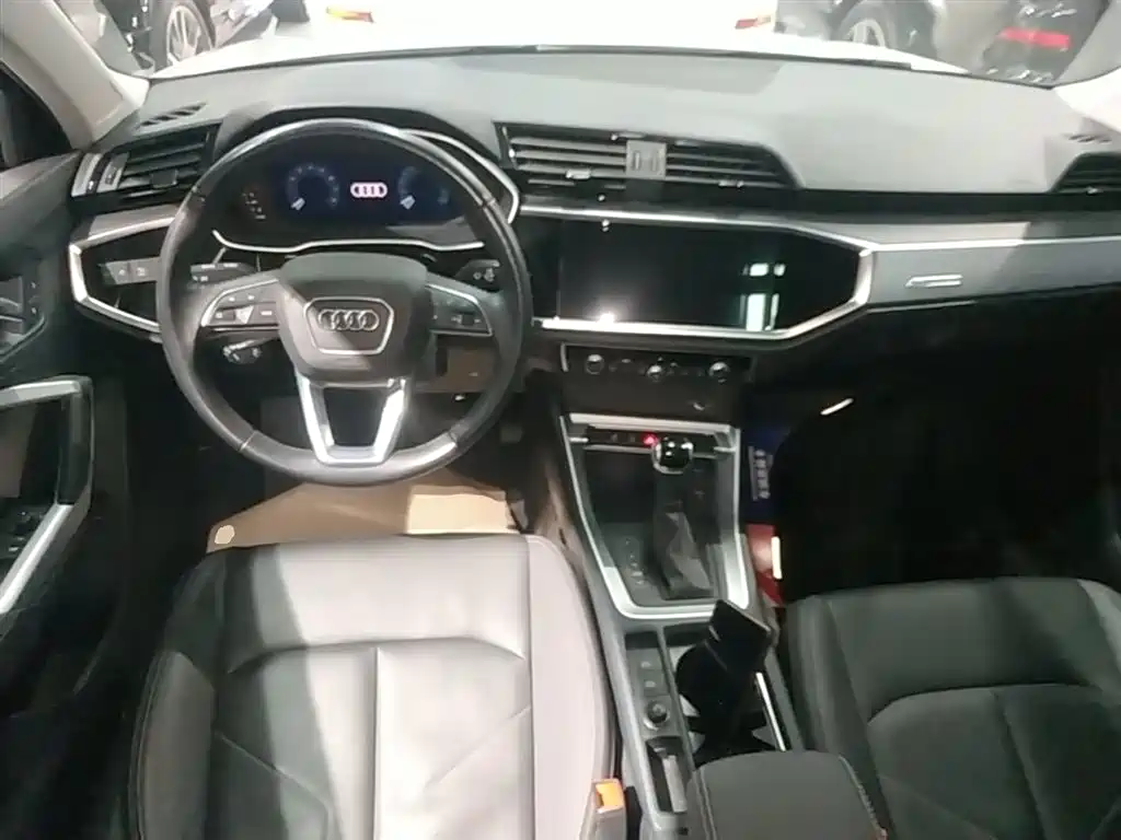 Audi Q3 2021 35 TFSI Progressive Elegance фото 10