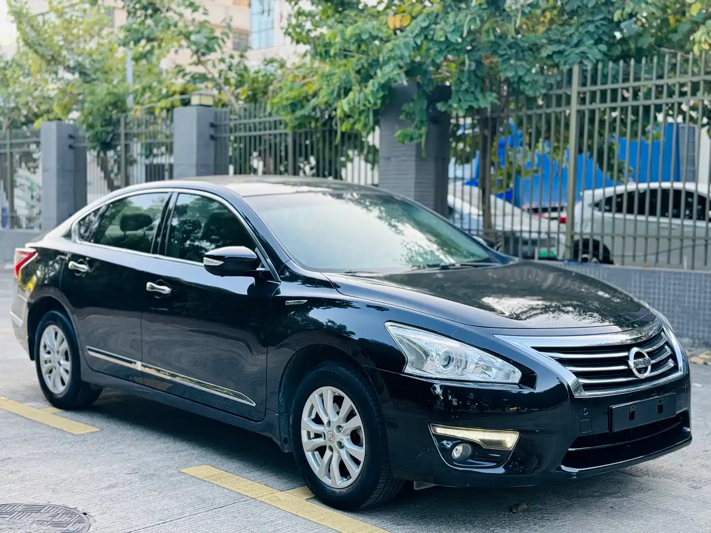 Фото 1 - Nissan Teana