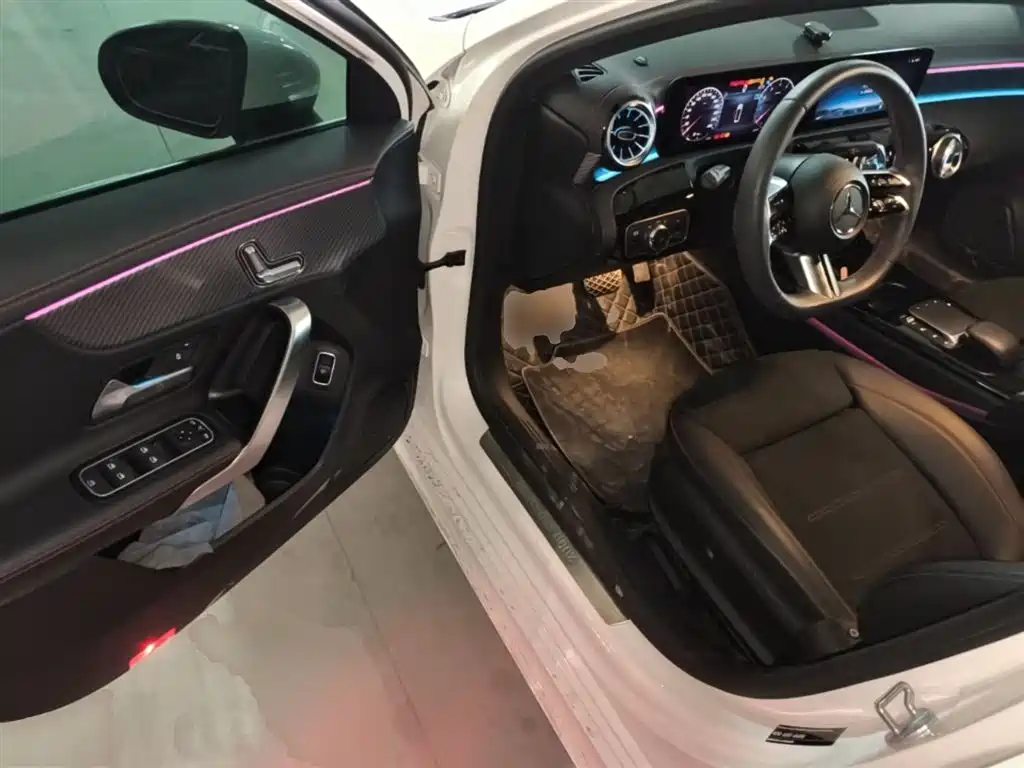 Mercedes-Benz A-Class 2022 Facelift III A 200 L Sport Sedan Fashion фото 16
