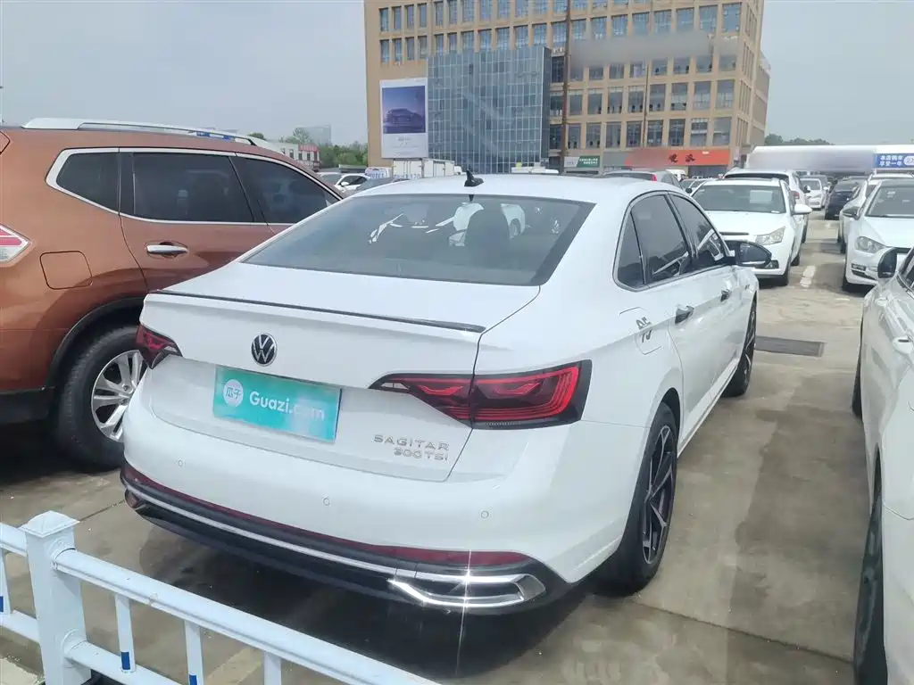 Volkswagen Sagitar 2023 Model Year 280TSI DSG Surpass Edition фото 5