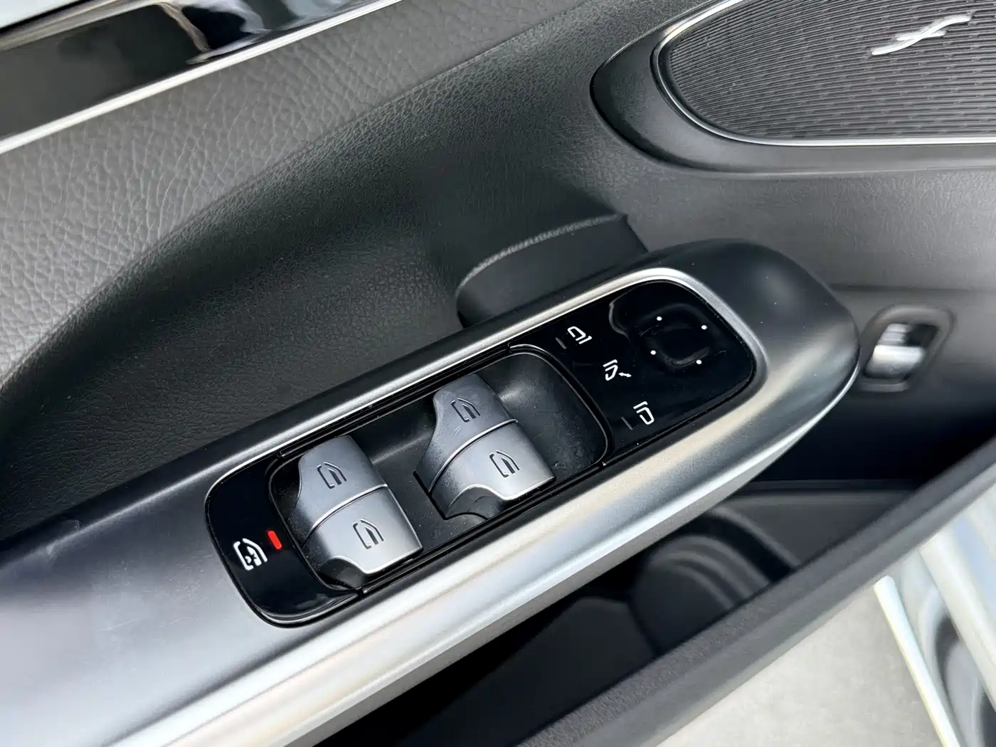 Mercedes-Benz C-Class 2022 Facelift C 200 L Sport фото 18
