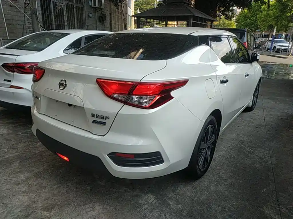 Nissan Bluebird 2021 2021 1.6L CVT Cool Edition