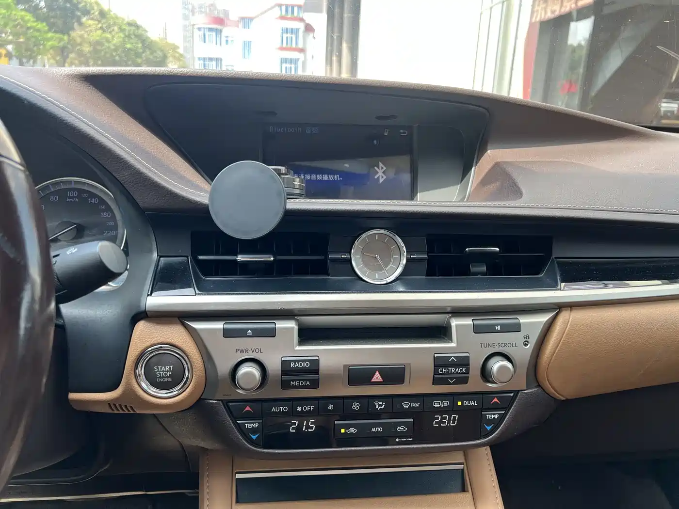 Lexus ES 2015 200 Elite Edition фото 15
