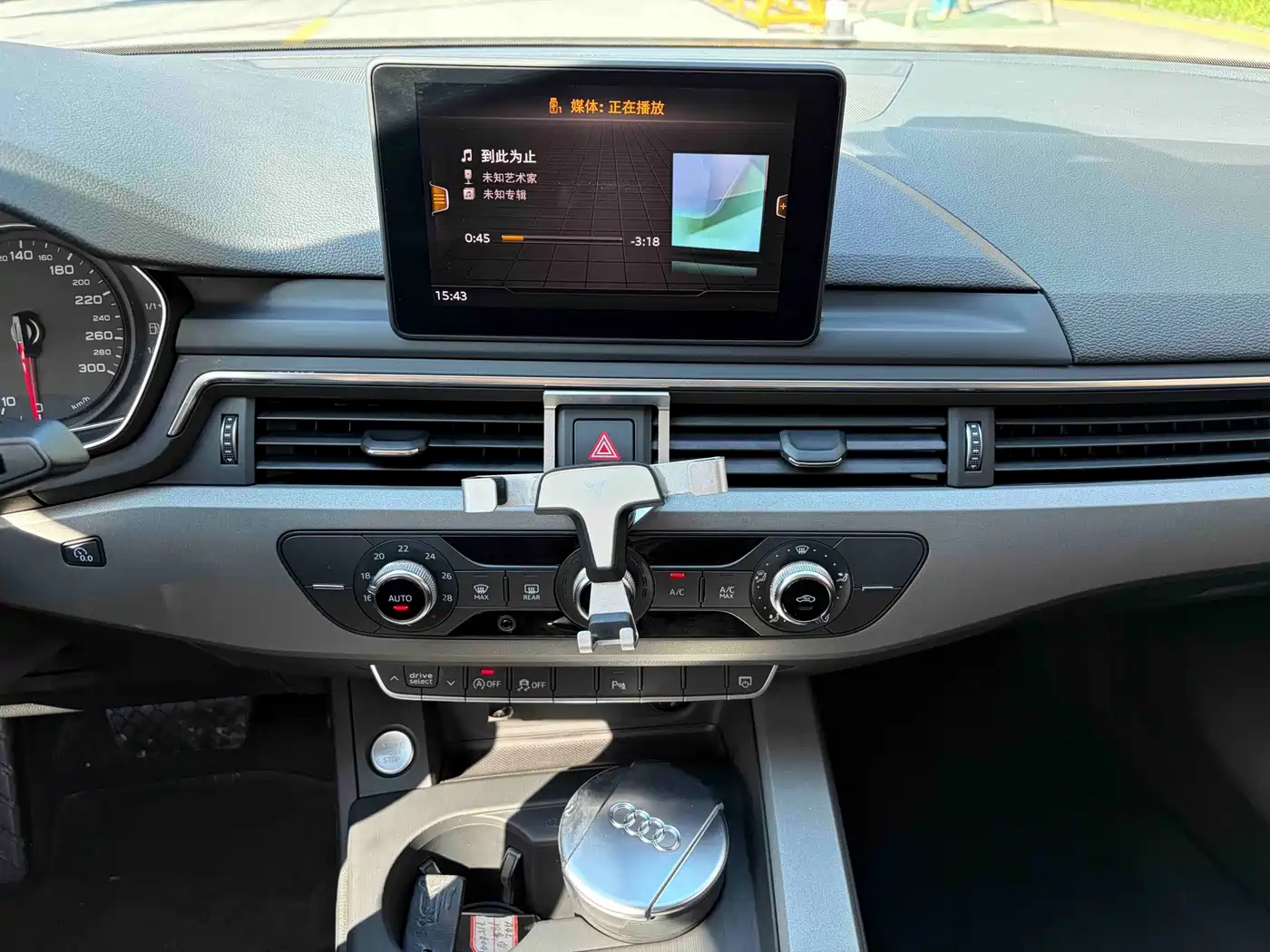 Audi A4L 2018 30th Anniversary 40 TFSI Progressive фото 10