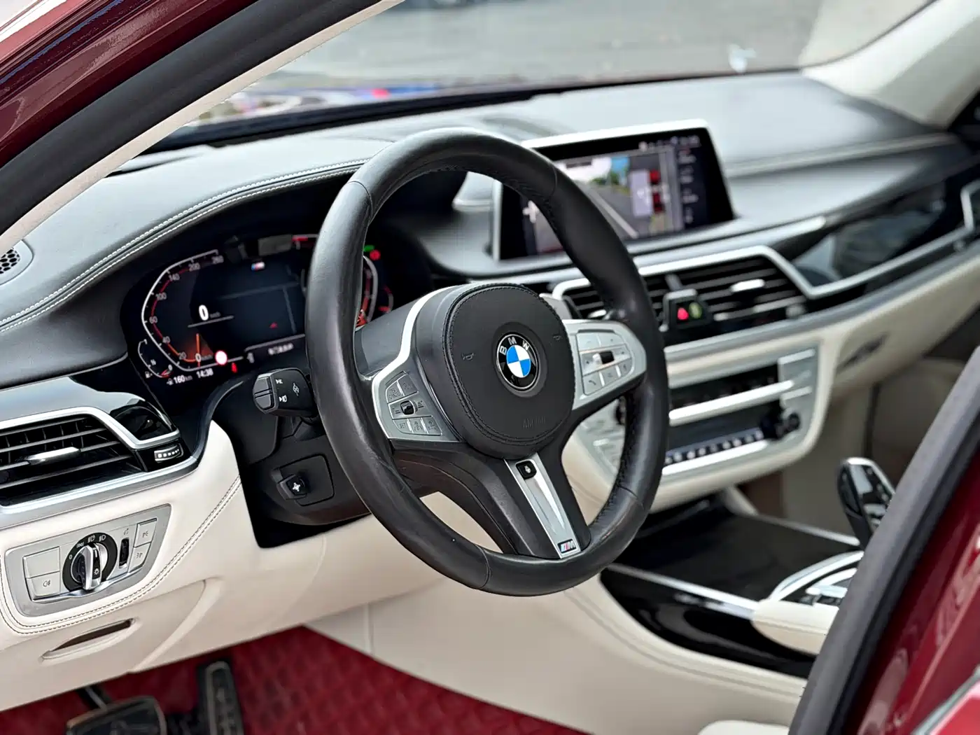 BMW 7 Series 2019 740Li xDrive Executive M Sport Package фото 4