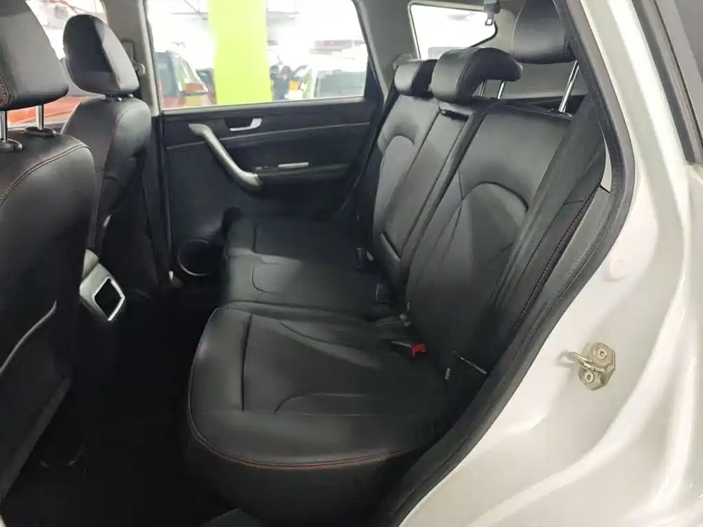 Haval M6 2017 2017 1.5T Automatic 2WD Premium