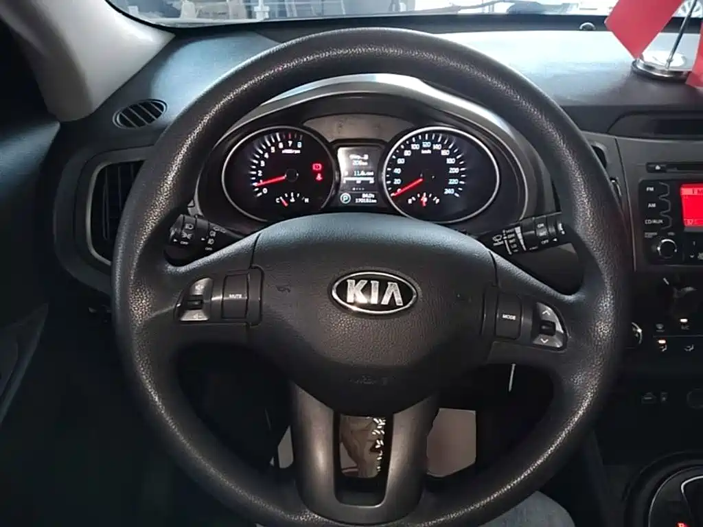 Фото 11 - Kia Sportage