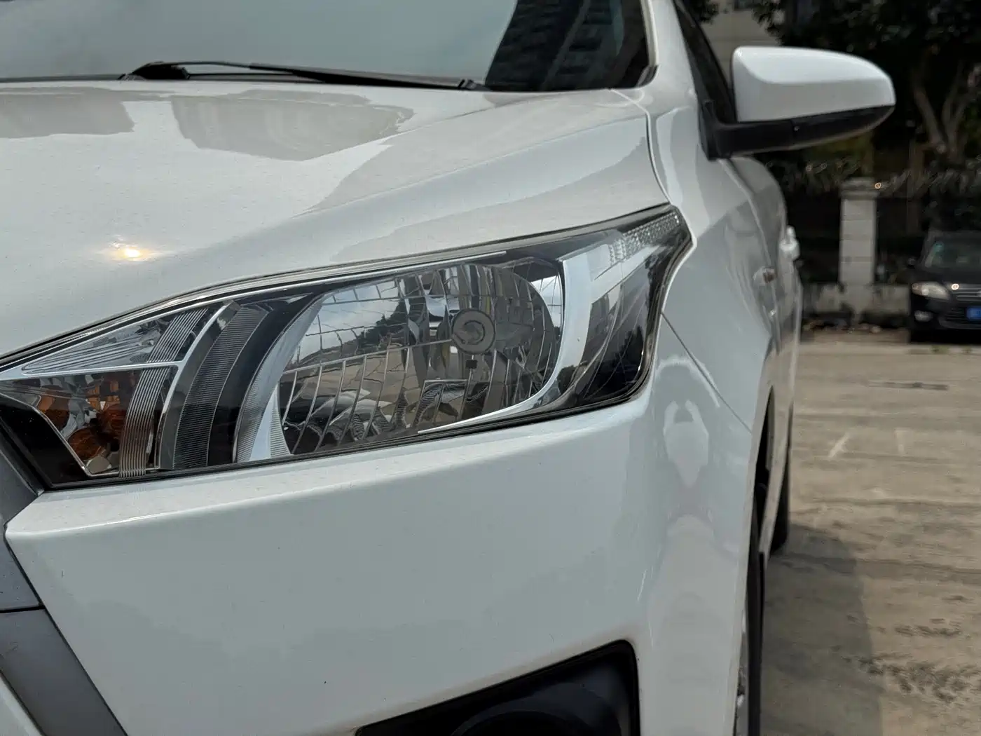 Toyota YARiS L Zhi Xuan 2015 1.5E Auto Charming Edition фото 4