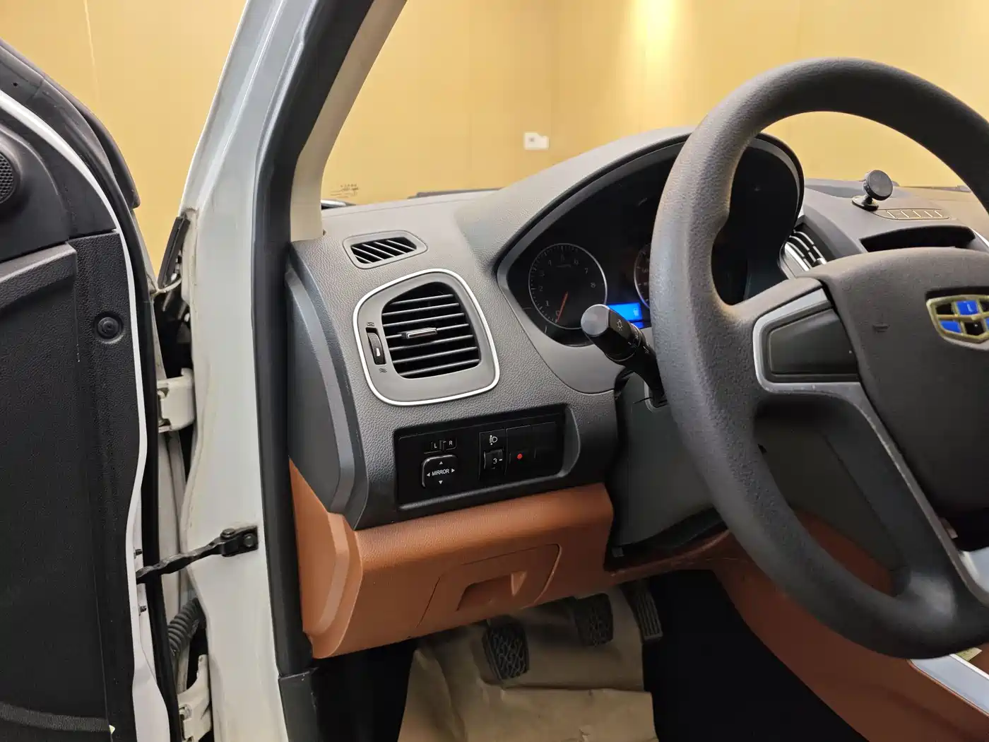 GEELY AUTOMOBILE KING KONG