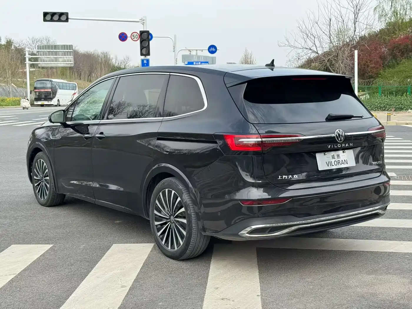 Volkswagen Viloran 2020 380TSI Flagship Edition фото 7