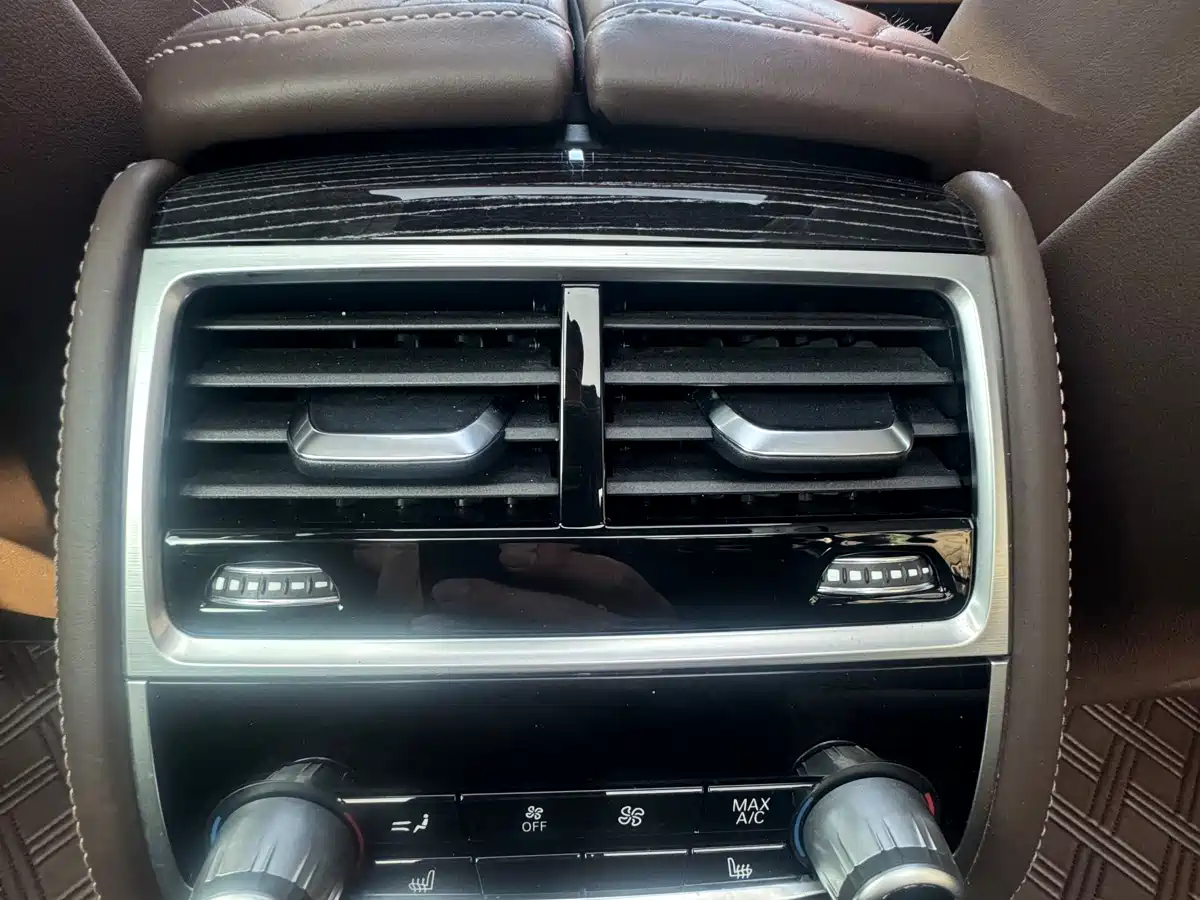 BMW 7 Series 2021 Model 740Li Leading M Sport Package фото 10