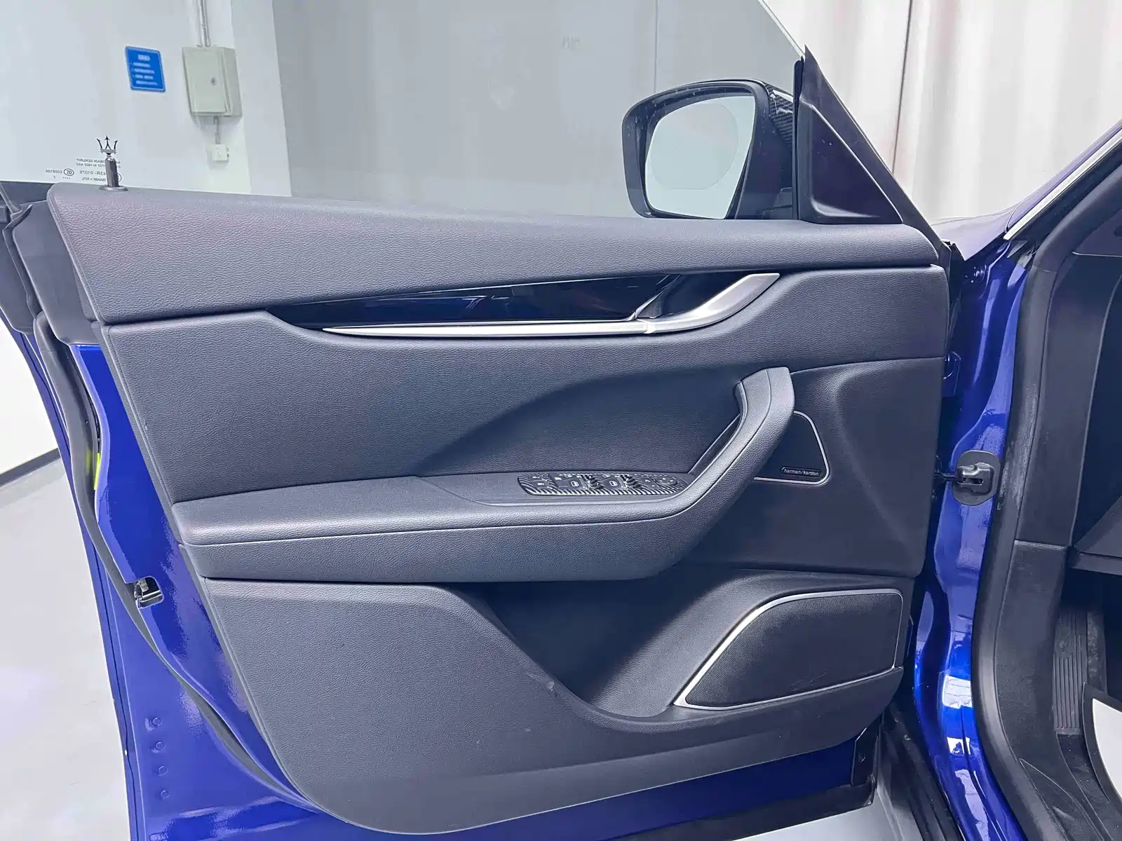 Photo 11 - Maserati Levante