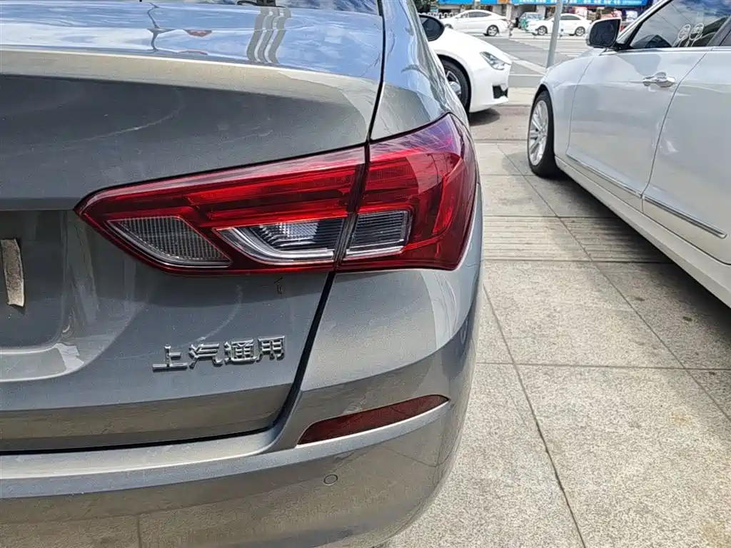 Buick Excelle 2018 15N CVT Elite фото 8