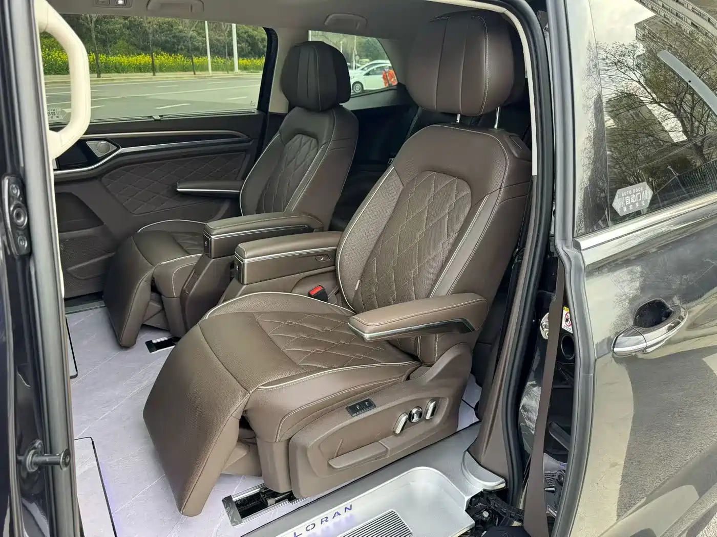 Volkswagen Viloran 2020 380TSI Flagship Edition фото 3