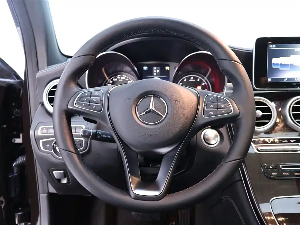 Mercedes-Benz GLC 2019 GLC 260 L 4MATIC Luxury фото 16