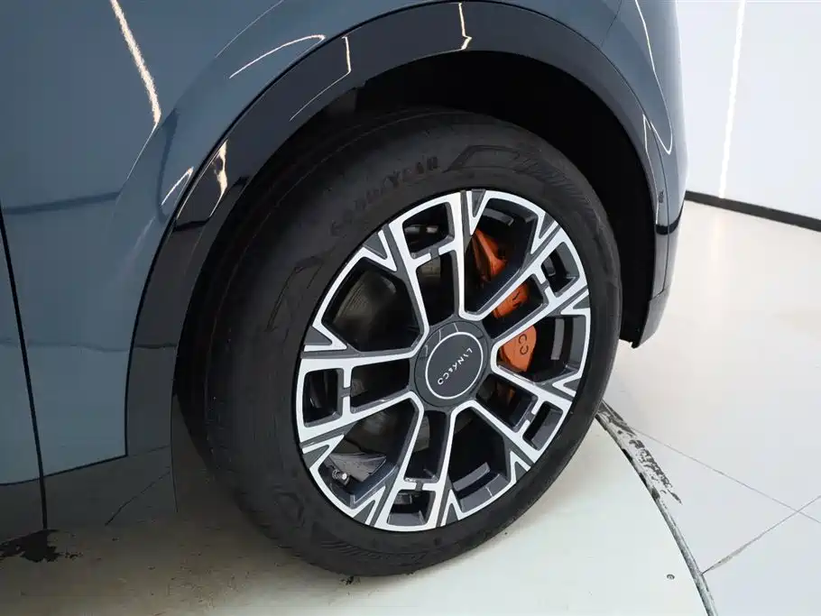 Lynk & Co 900 2025 2.0T Ultra фото 13