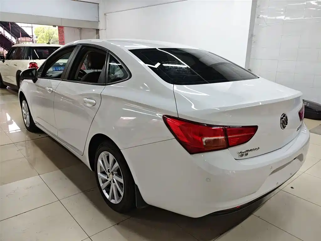 Buick Verano 2015 Sedan 15S Automatic Progressive фото 5