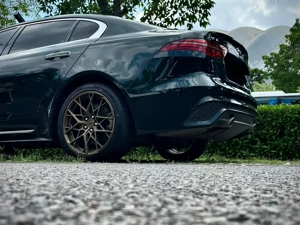 Jaguar XEL 2021 2.0T 250PS R-DYNAMIC S Progressive Sport Edition фото 4