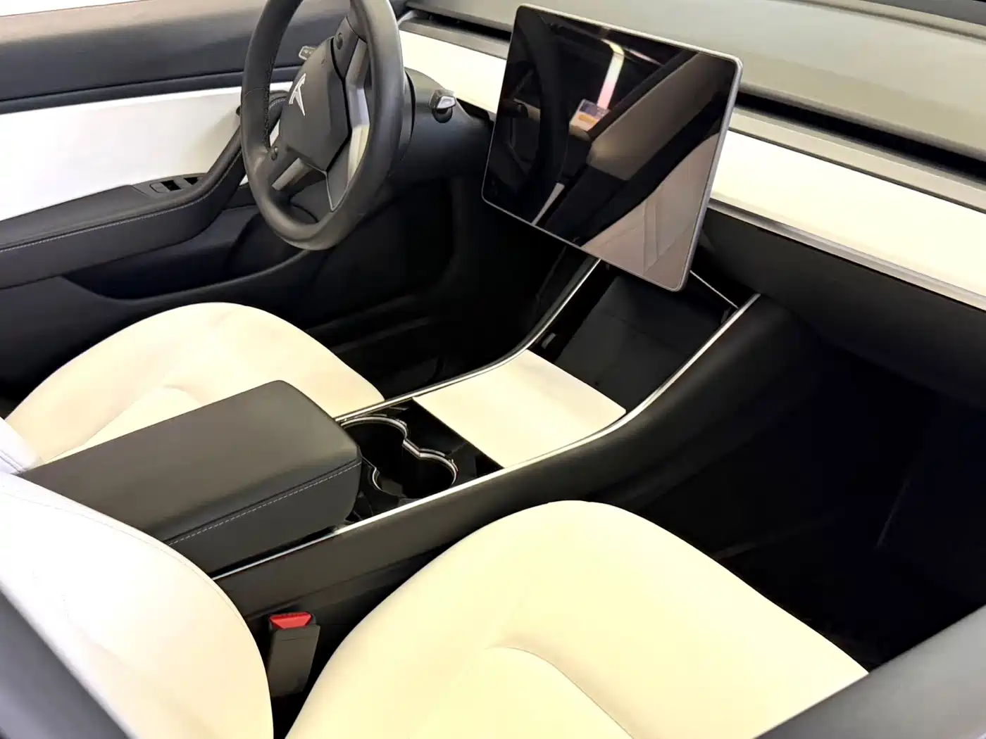 Tesla Model 3 2020 2020 Standard Range Rear-Wheel Drive Upgrade