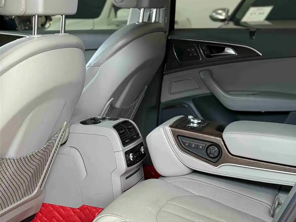 Audi A6L 2012 50 TFSI quattro Luxury фото 5