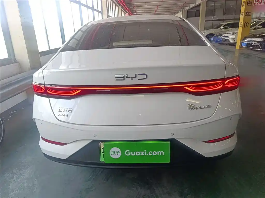 BYD Qin PLUS 2025 DM-i Smart Drive 55KM Leader фото 6
