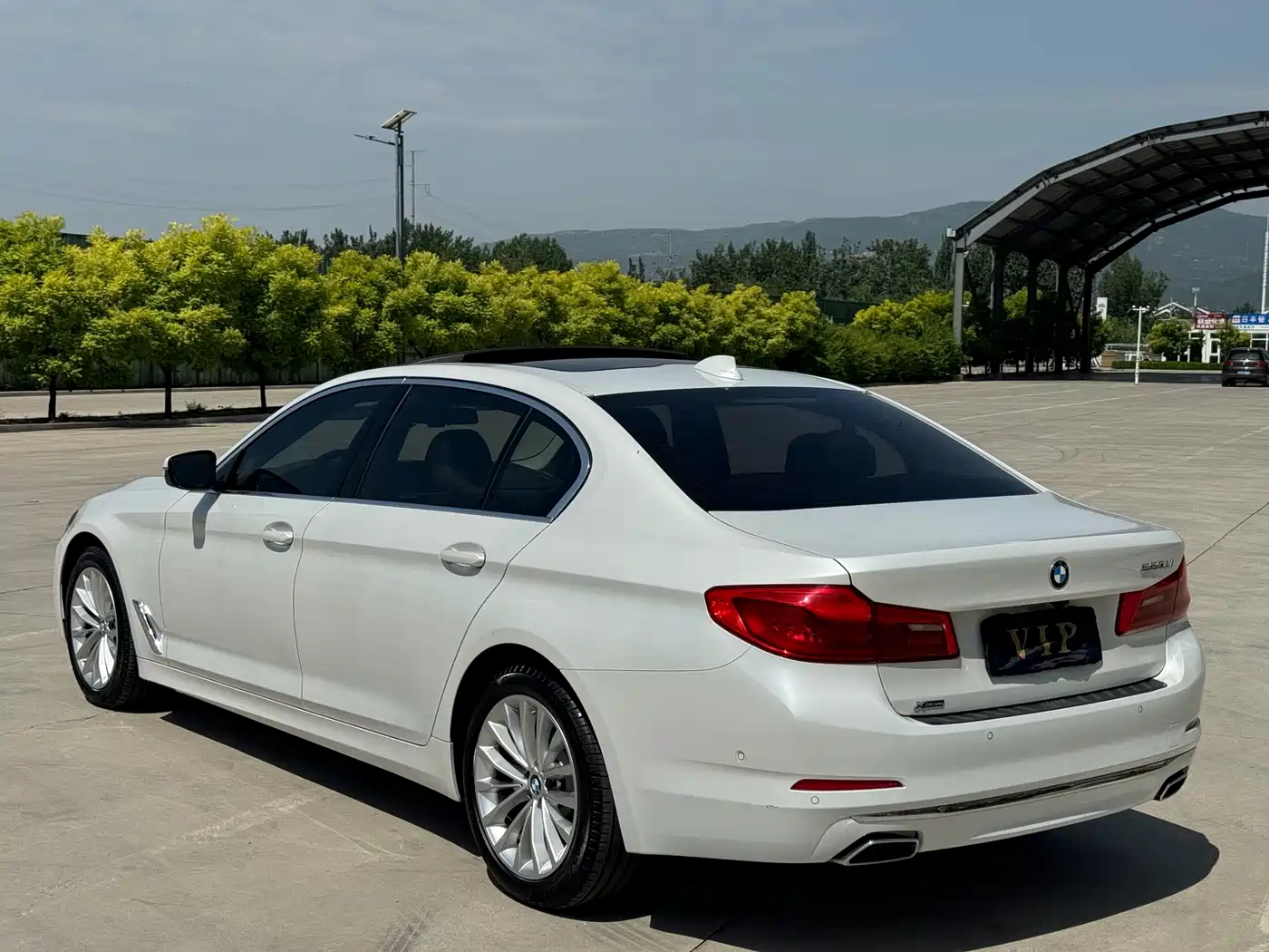 BMW 5 Series 2020 530Li xDrive Luxury Package фото 16