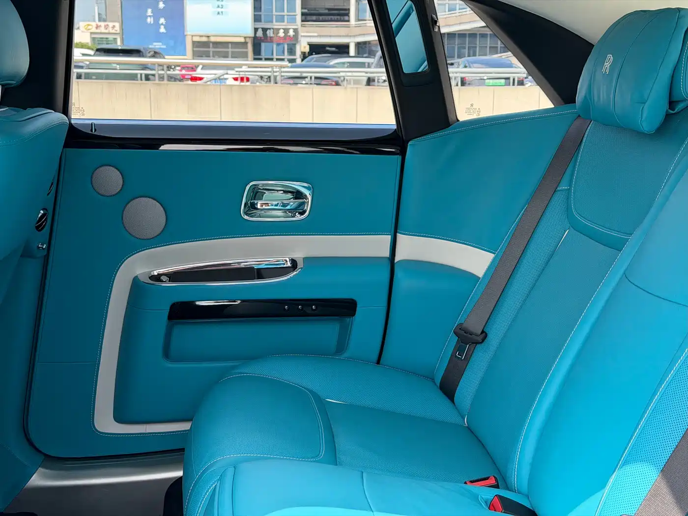 Rolls-Royce Ghost 2018 6.6T Standard Wheelbase фото 22