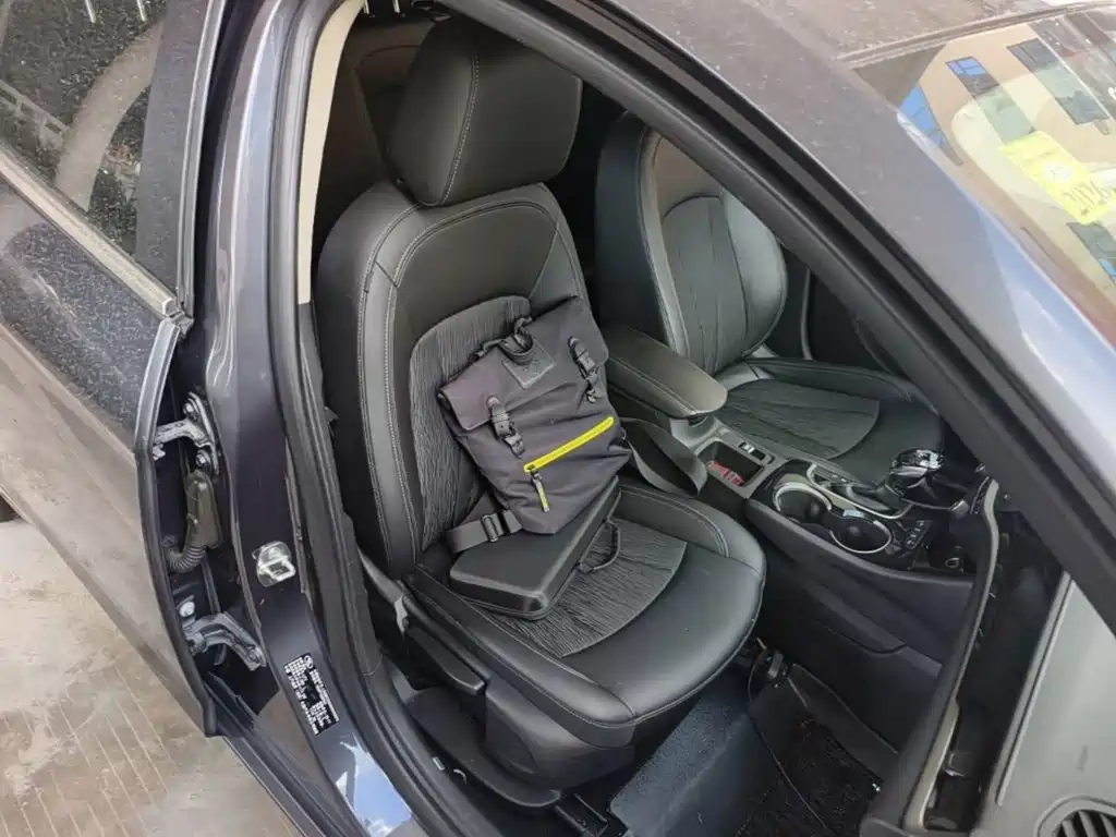 Photo 25 - Buick Verano