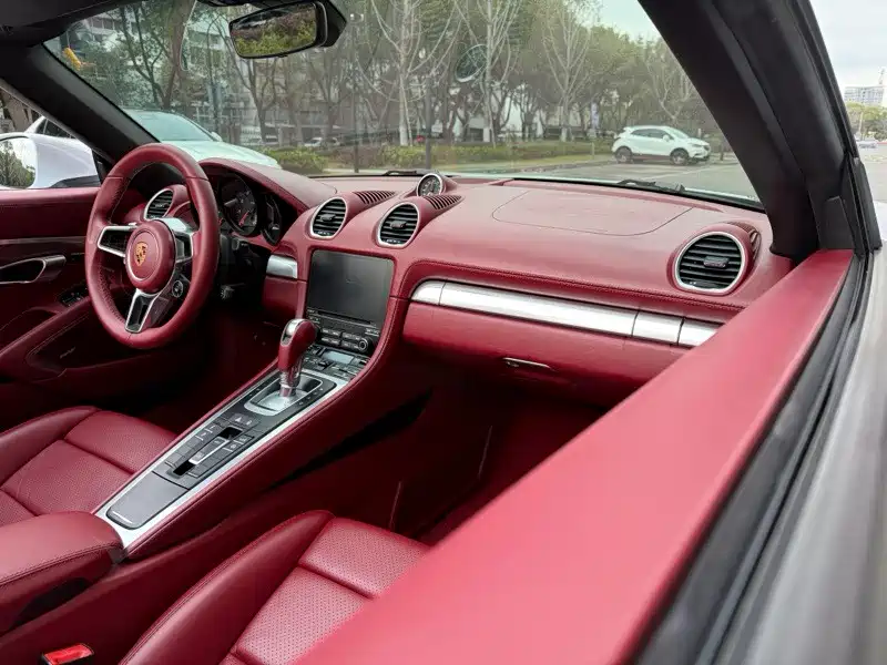 Porsche 718 2016 Boxster 2.0T фото 8