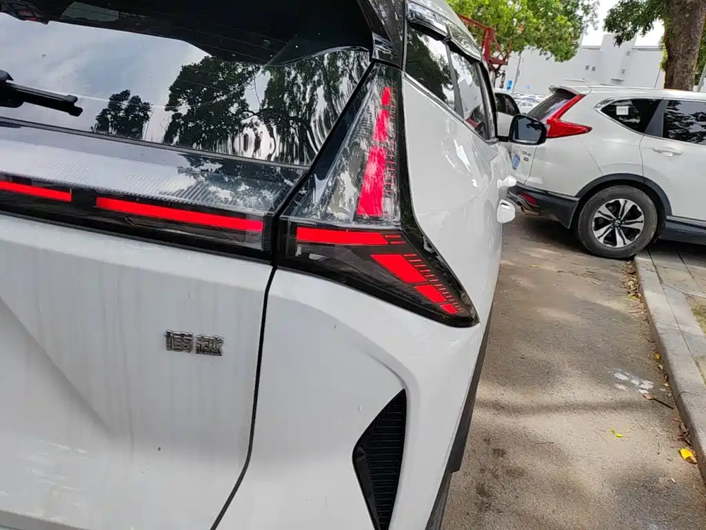 Geely Boyue 2023 Model Boyue COOL 1.5TD Smart+ 8