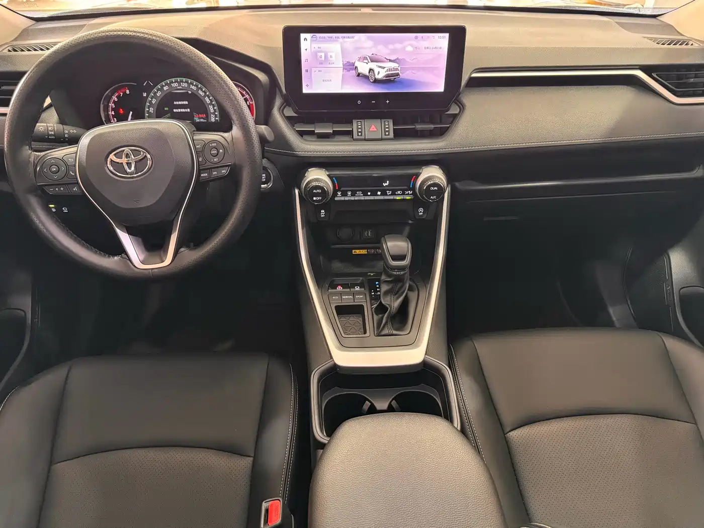 Toyota RAV4 Rongfang 2023 2.0L CVT 2WD Fashion Edition фото 11