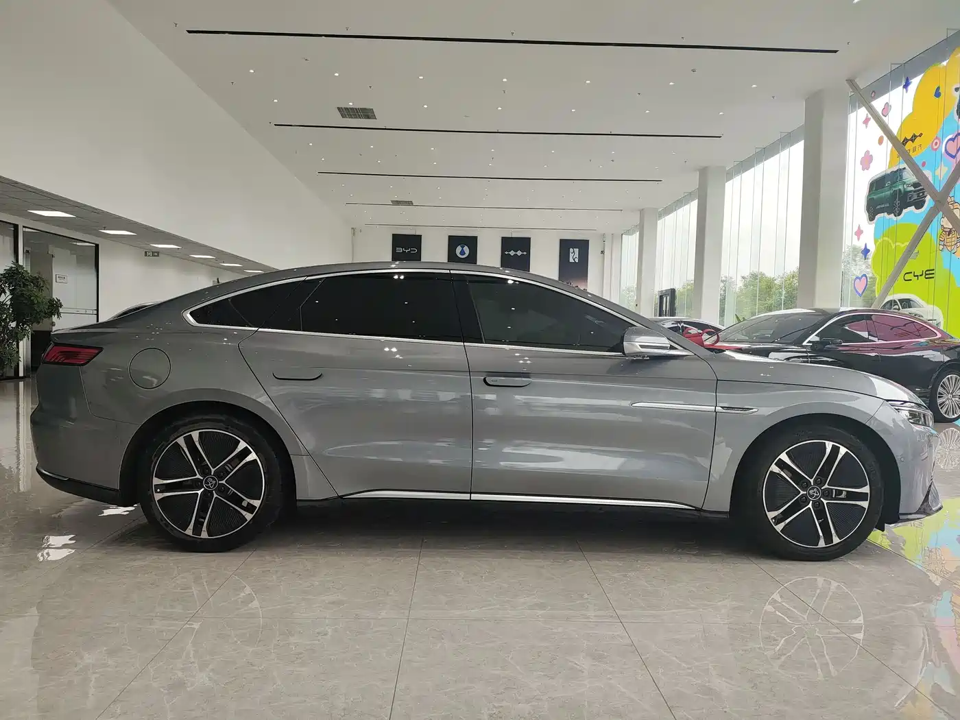 BYD Han 2020 EV Extended Range Premium фото 4