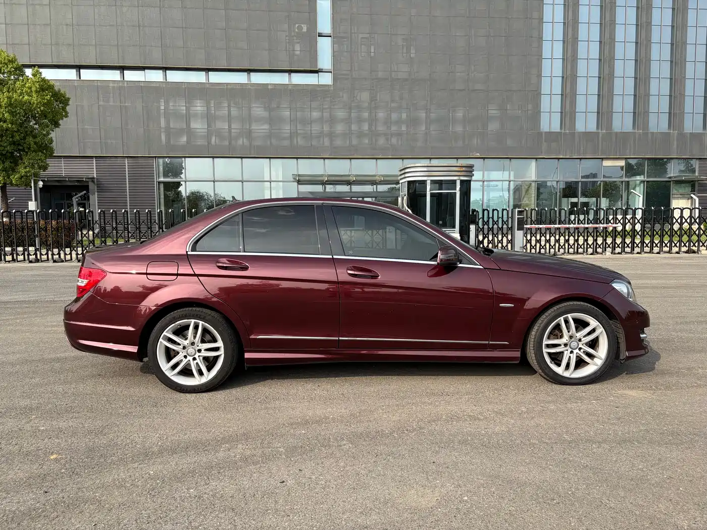 Mercedes-Benz C-Class 2013 C 260 Fashion Grand Edition фото 3