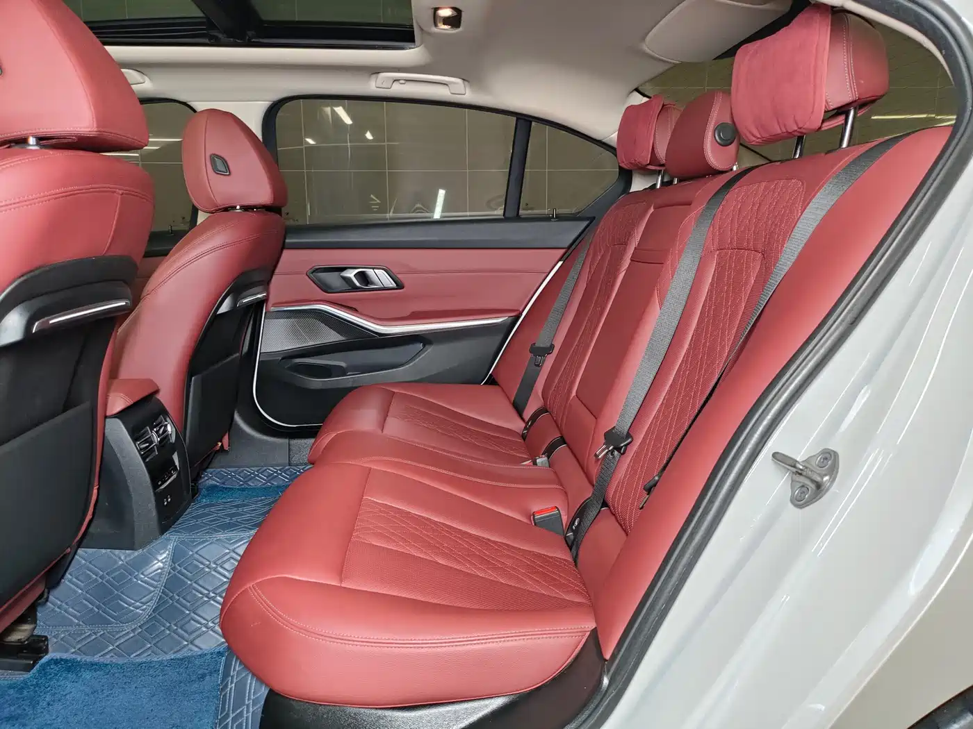 BMW 3 Series 2022 320Li M Sport Package фото 8