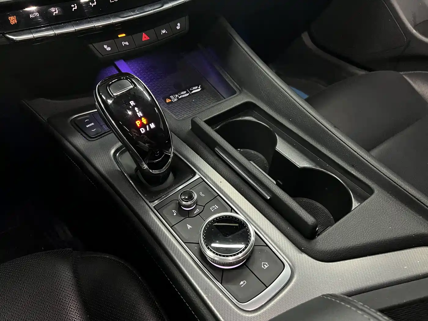 Cadillac CT5 2024 28T Luxury Model Pro фото 12