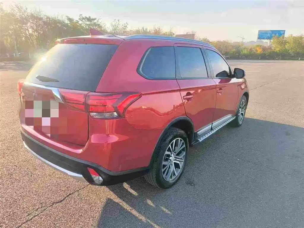 Mitsubishi Outlander 2017 2018 2.0L 2WD Glory Edition 5-seater