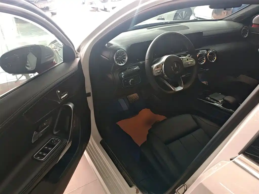 Mercedes-Benz A-Class 2022 Facelift A 200 L Sport Sedan Fashion Style фото 12