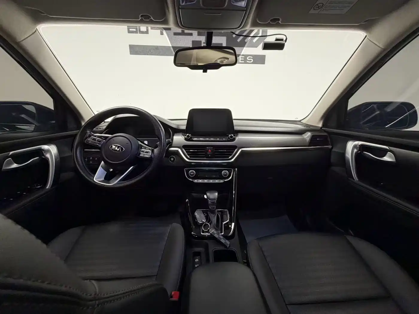 Kia Sportage 2019 2.0L Automatic Smart Luxury Edition фото 14