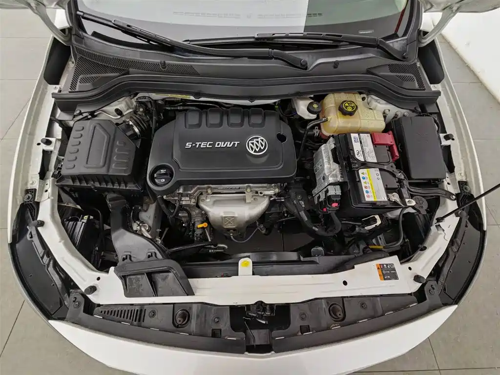 Buick Excelle 2021 Facelift Exemplar 1.5L Auto Progressive фото 6